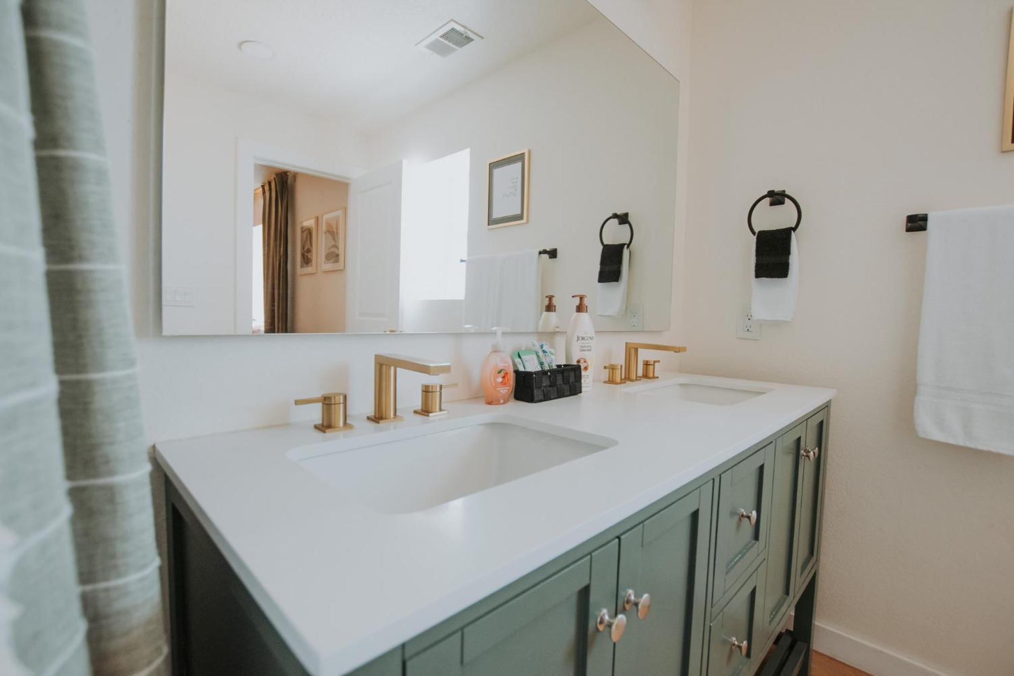 הוילה אלבוקרקי Bohemian Chic An Eclectic Escape-Hot Tub-Pet Friendly-No Pet Fees! מראה חיצוני תמונה