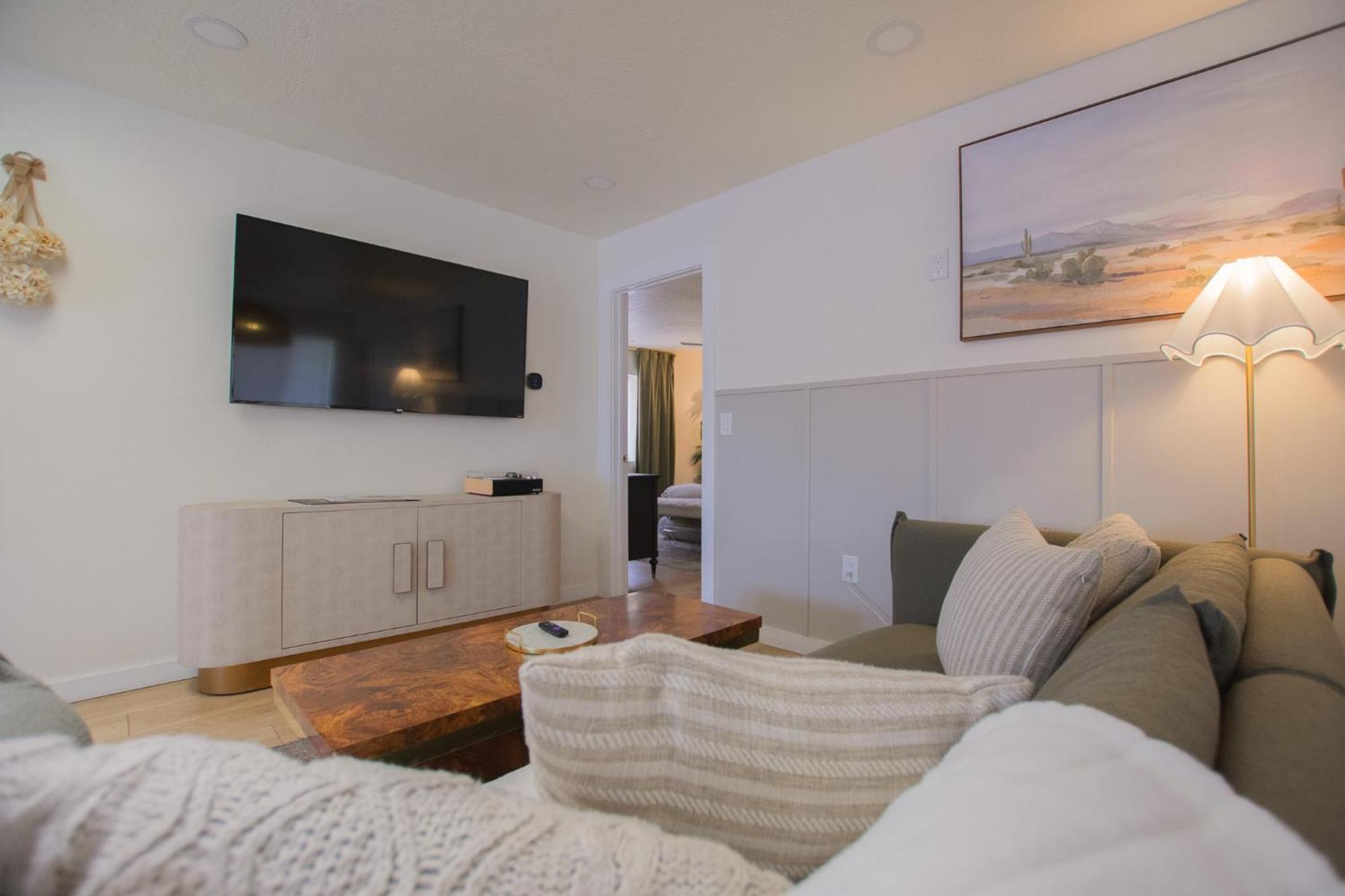 הוילה אלבוקרקי Bohemian Chic An Eclectic Escape-Hot Tub-Pet Friendly-No Pet Fees! מראה חיצוני תמונה
